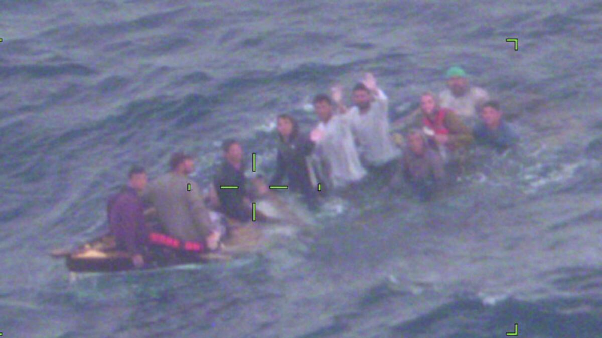 EEUU rescata a 10 balseros cubanos cerca de Florida