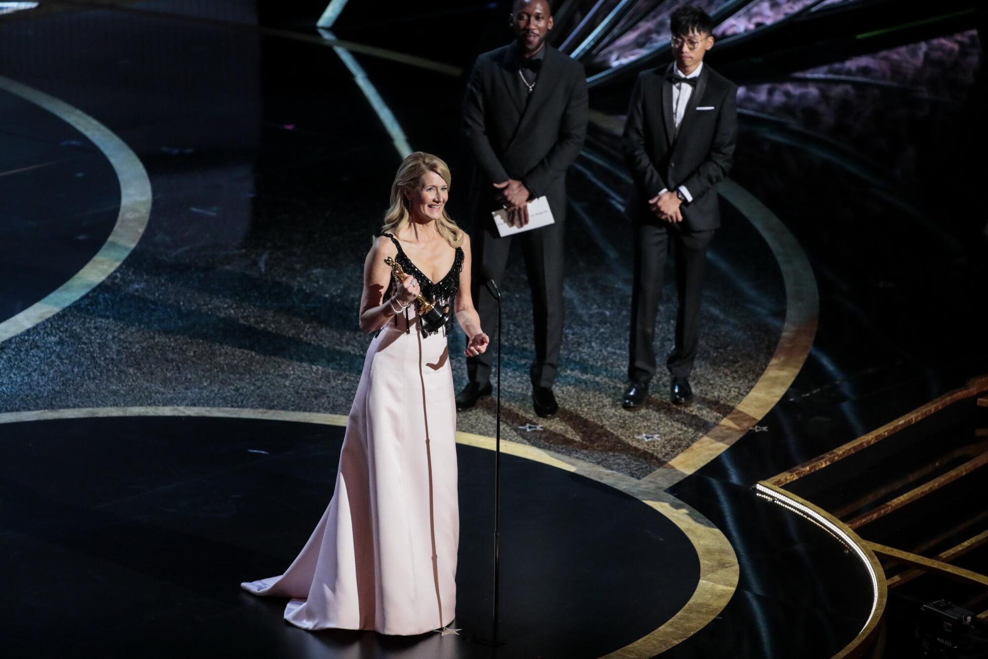 Oscars 2020: Highlights from the red carpet and broadcast - Los Angeles  Times