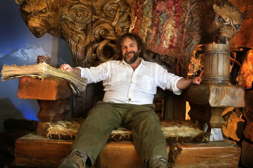 Director Peter Jackson has declared his support for Sean Parker's start-up the Screening Room.