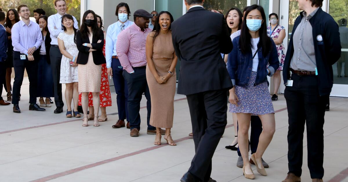 Opinion: The evidence shows women make better doctors. So why do men still dominate medicine? Opinion: The evidence shows women make better doctors. So why do men still dominate medicine?