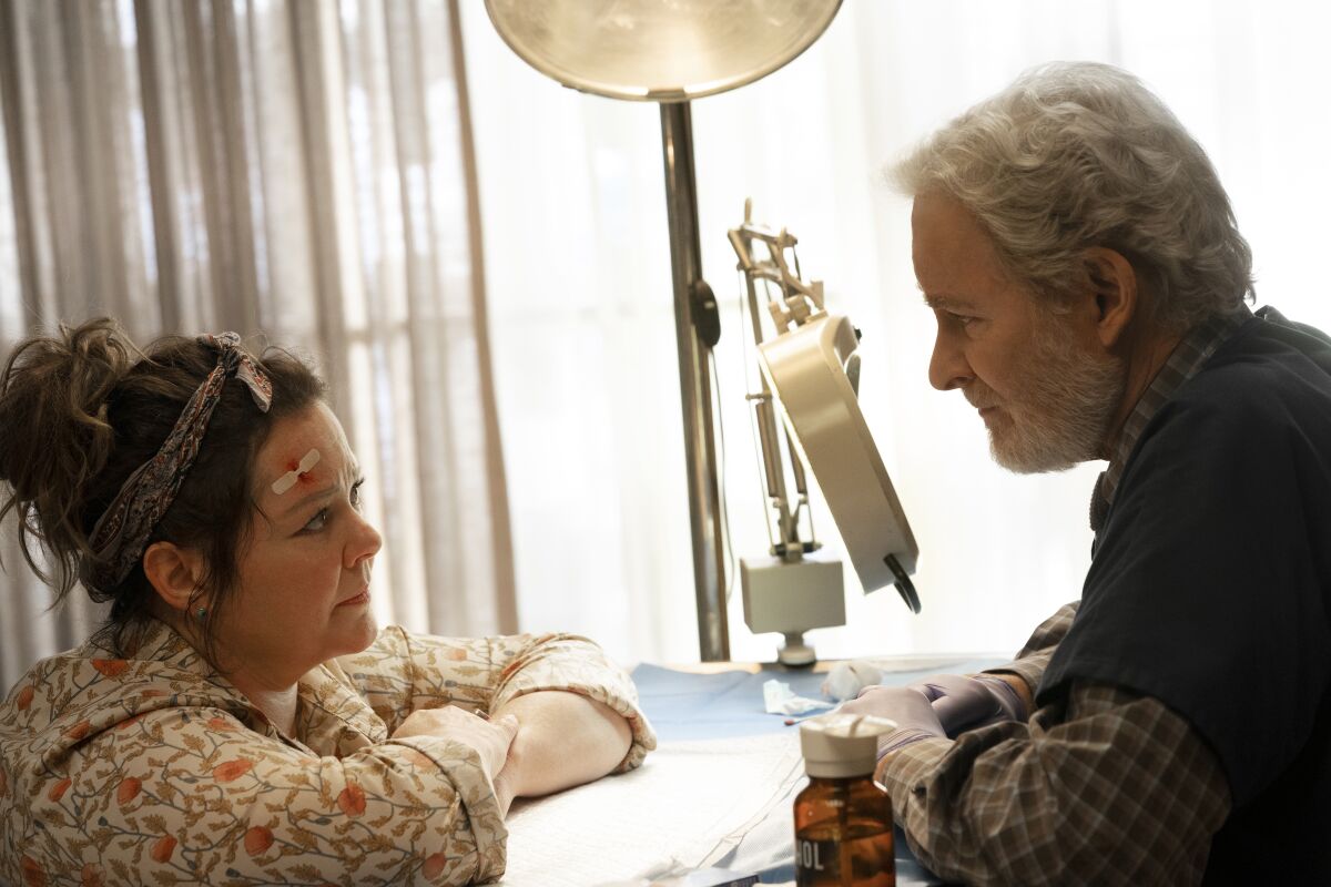 A female patient consults with a doctor in the movie “The Starling.”