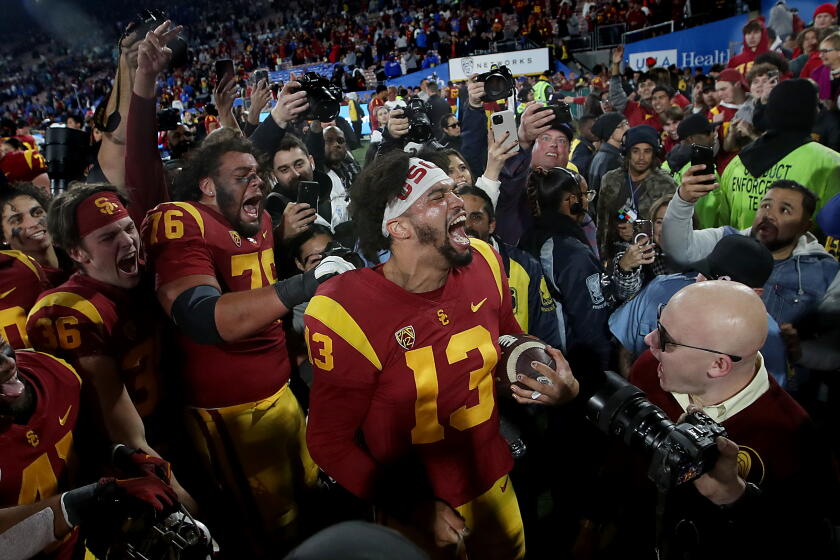 Mike Rae Usc Anthony Davis calls the 1972 USC Trojans the greatest team ever - Los ...