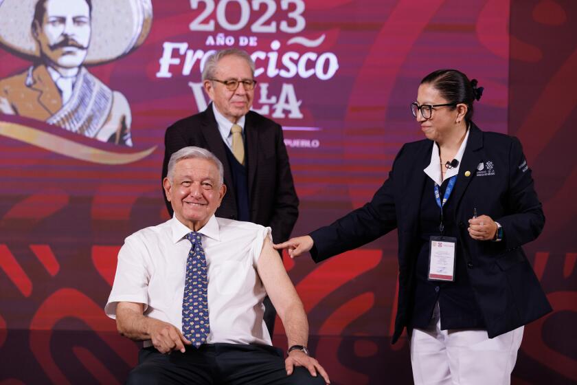 López Obrador defiende las vacunas anticovid de Cuba y Rusia tras inyectarse la de Abdala