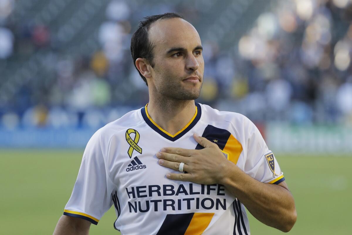 Landon Donovan, Clint Dempsey to Broadcast 2022 World Cup for