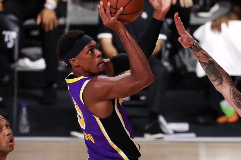 LAKE BUENA VISTA, FLORIDA - SEPTEMBER 04: Rajon Rondo #9 of the Los Angeles Lakers drives to the basket.