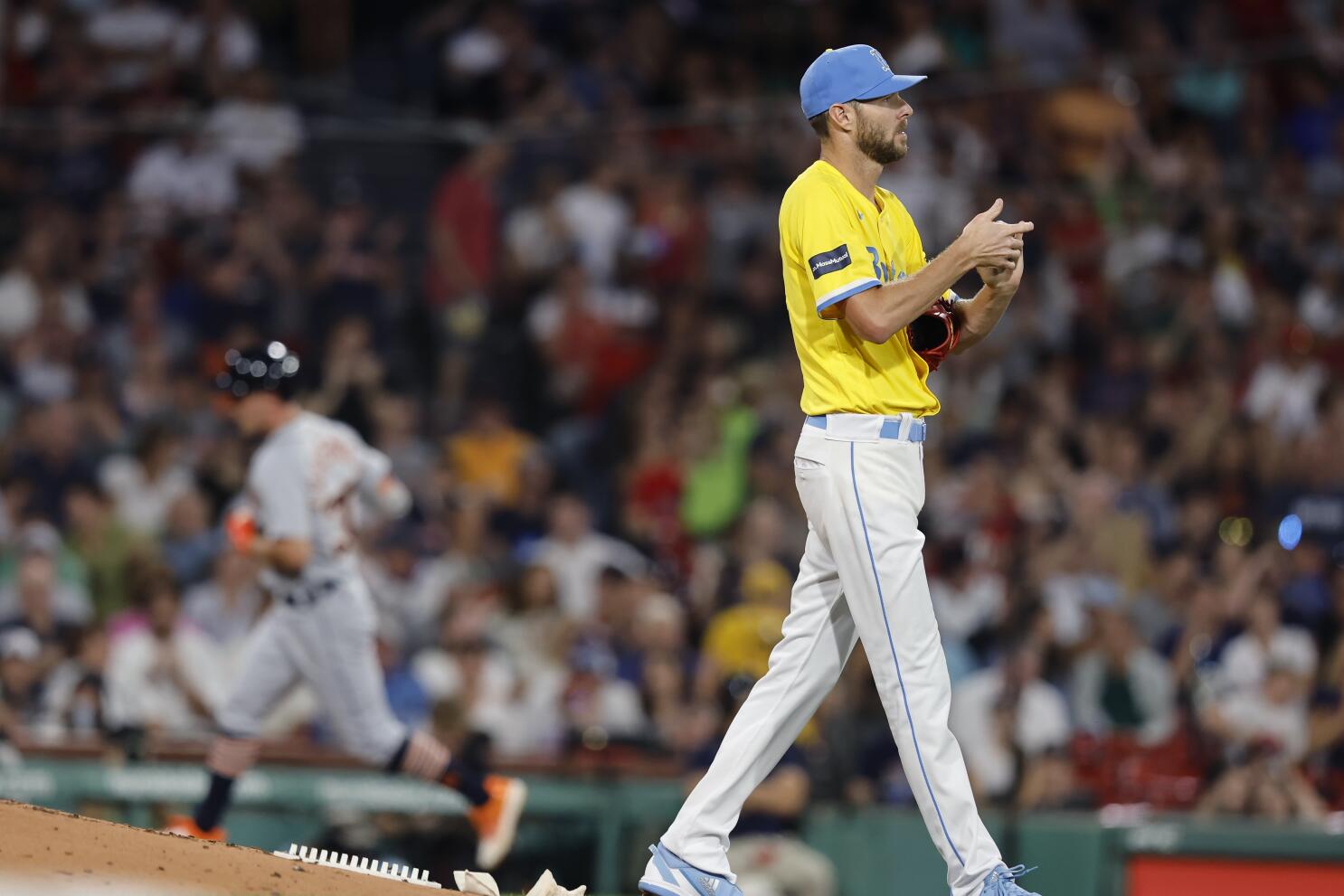 Chris Sale practically perfect in first game back from injury, Sox defeat  Tigers