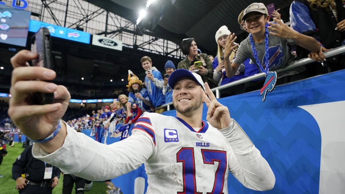 Buffalo Bills thankful for crowd, victory at Ford Field