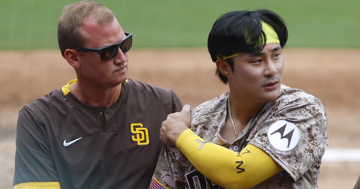 Padres Lose Ha-Seong Kim to Shoulder Injury in Win Over Rangers - Sports  Illustrated Inside The Padres News, Analysis and More