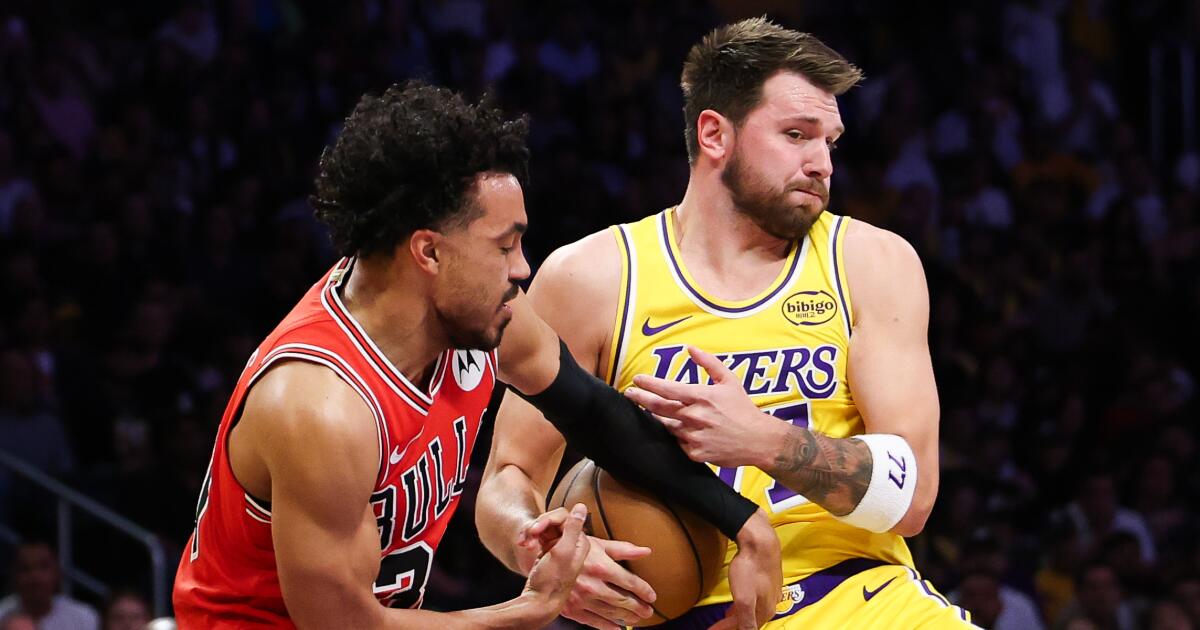Luka Doncic marcou 51 pontos na vitória do Lakers sobre o Bulls