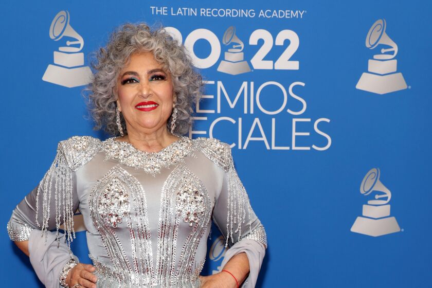Amanda Miguel recibió el Premio a la Excelencia Musical del Latin Grammy en un momento crucial de su vida personal, profesional y a casi un año de la muerte de su esposo y gran amor Diego Verdaguer.