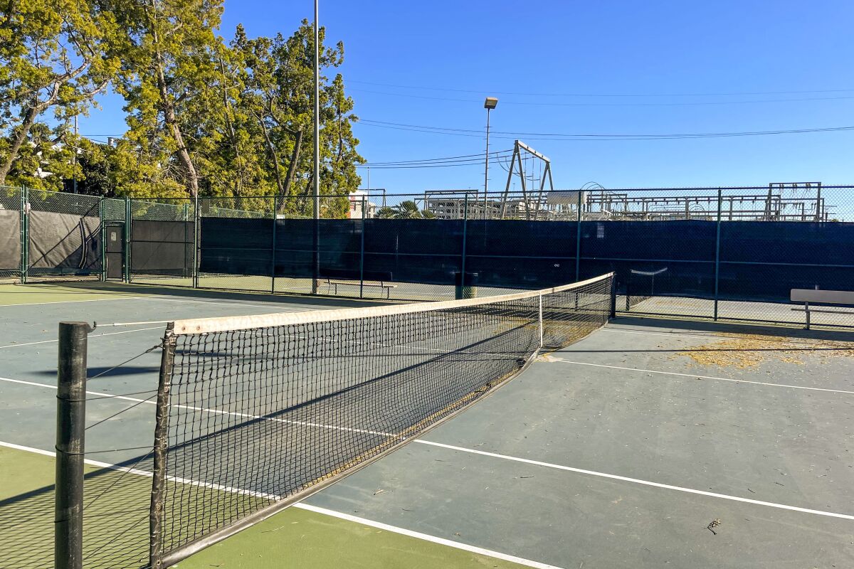 An empty tennis court