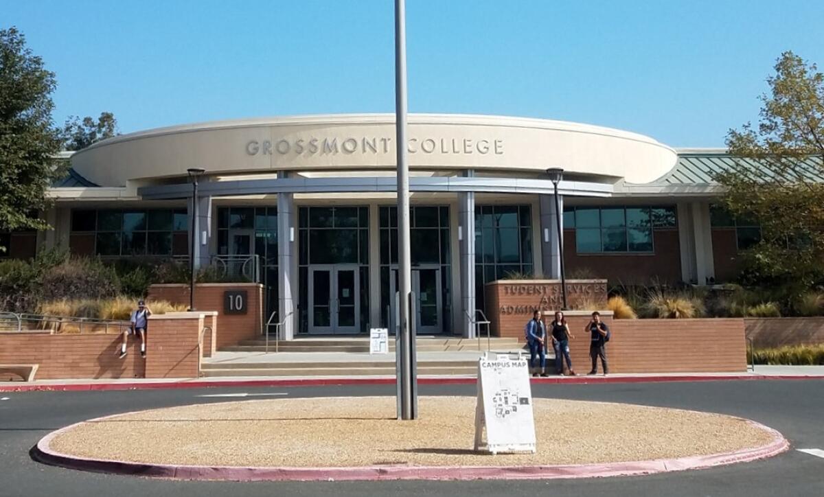 The entrance to Grossmont Community College.