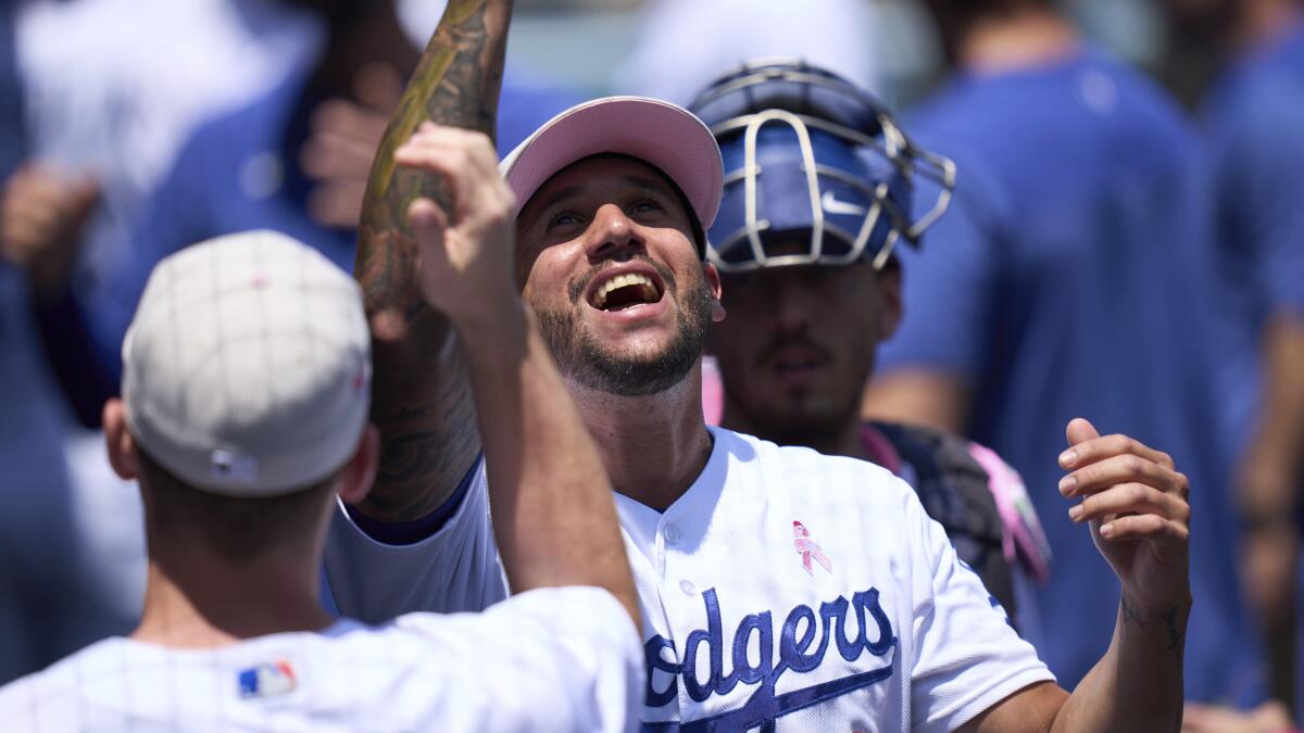Dodgers too strong again in shutout of Padres