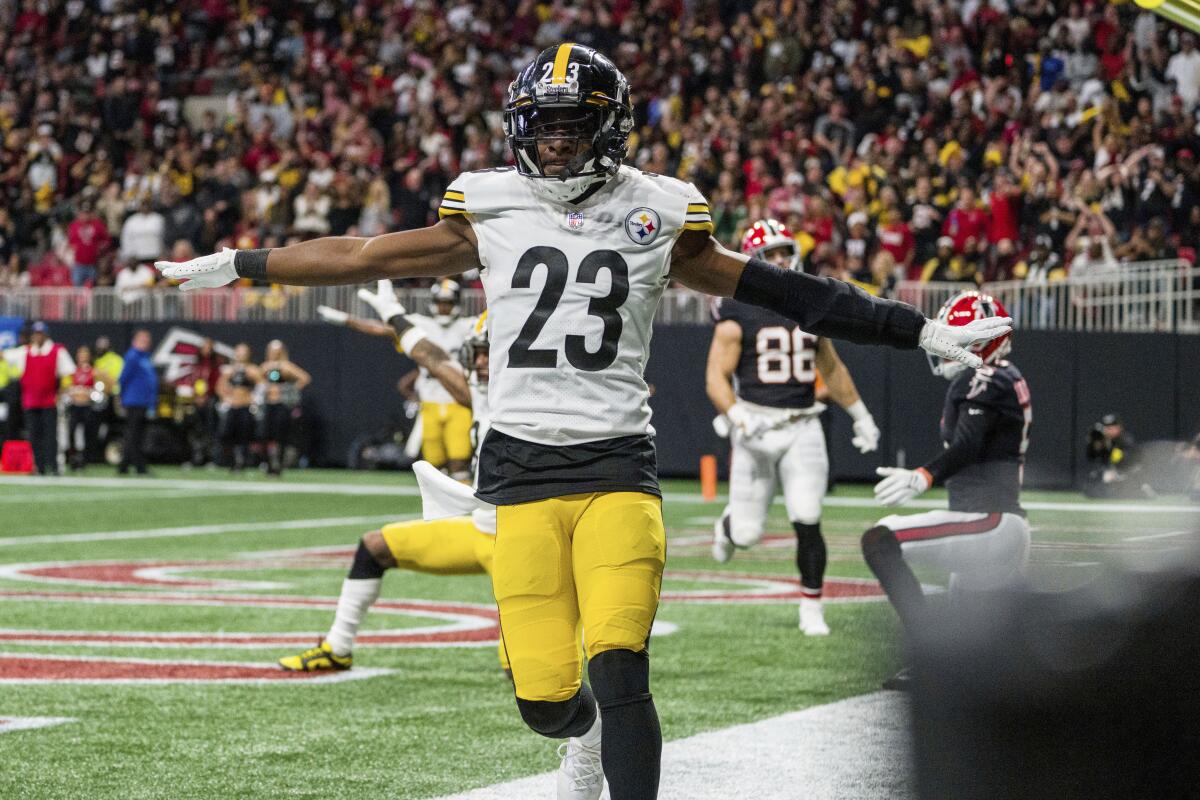 Steelers re-sign safety Kazee, tight end Gentry - The San Diego