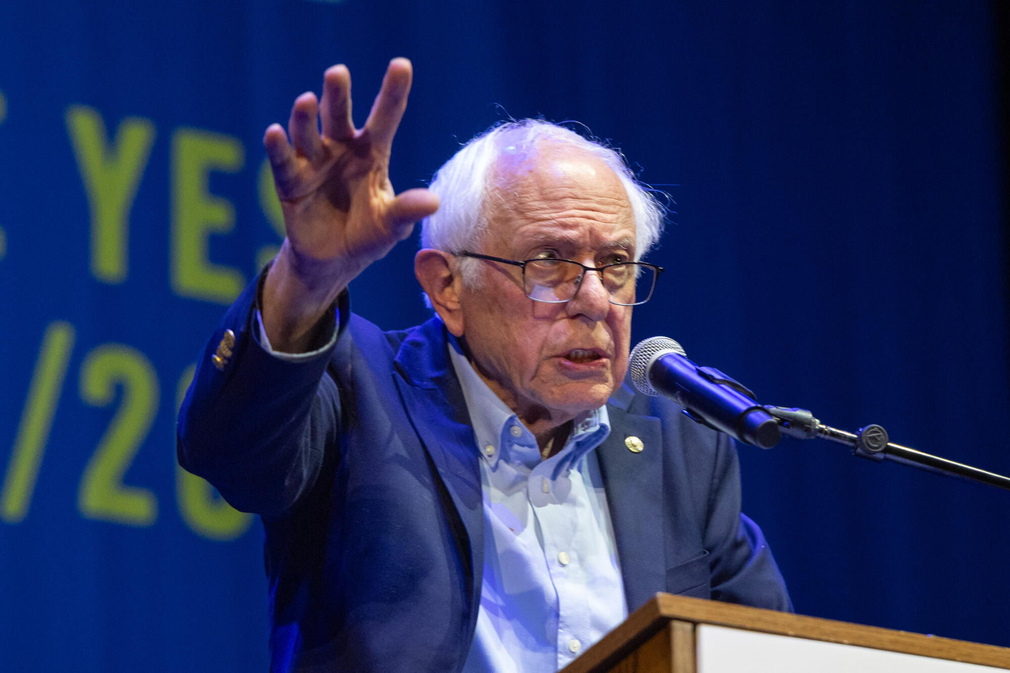 Sen. Sanders Bernie Sanders formally kicks off California wealth tax campaign - Los ...
