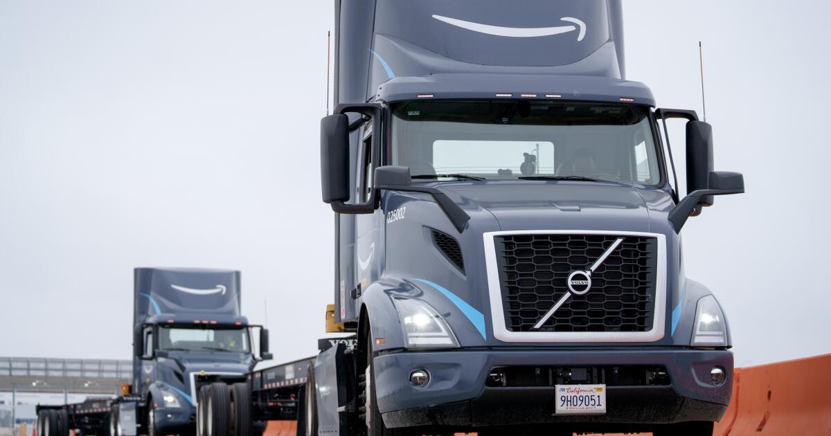 Amazon and Volvo team up on big rig electric trucks, rolling out of Southern California ports – Los Angeles Times