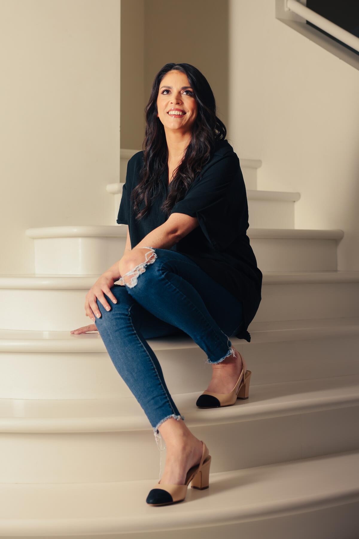 Why Cecily Strong is reviving Lily Tomlinโs iconic one-woman show - Los ...