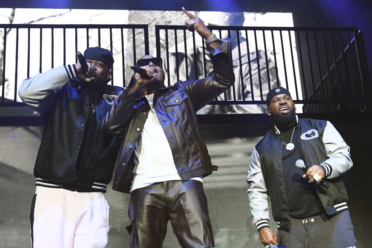 Ghostface Killah, Nas, and Raekwon perform during the "New York State of Mind" tour at Oakland Arena.
