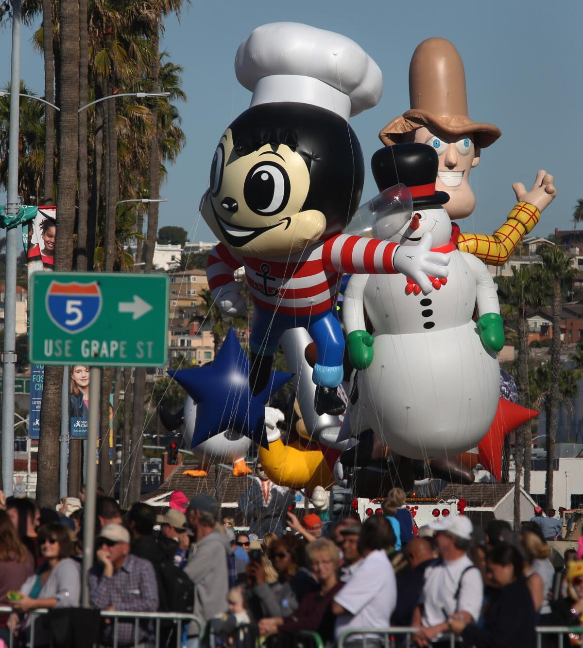 The San Diego Holiday Bowl Parade