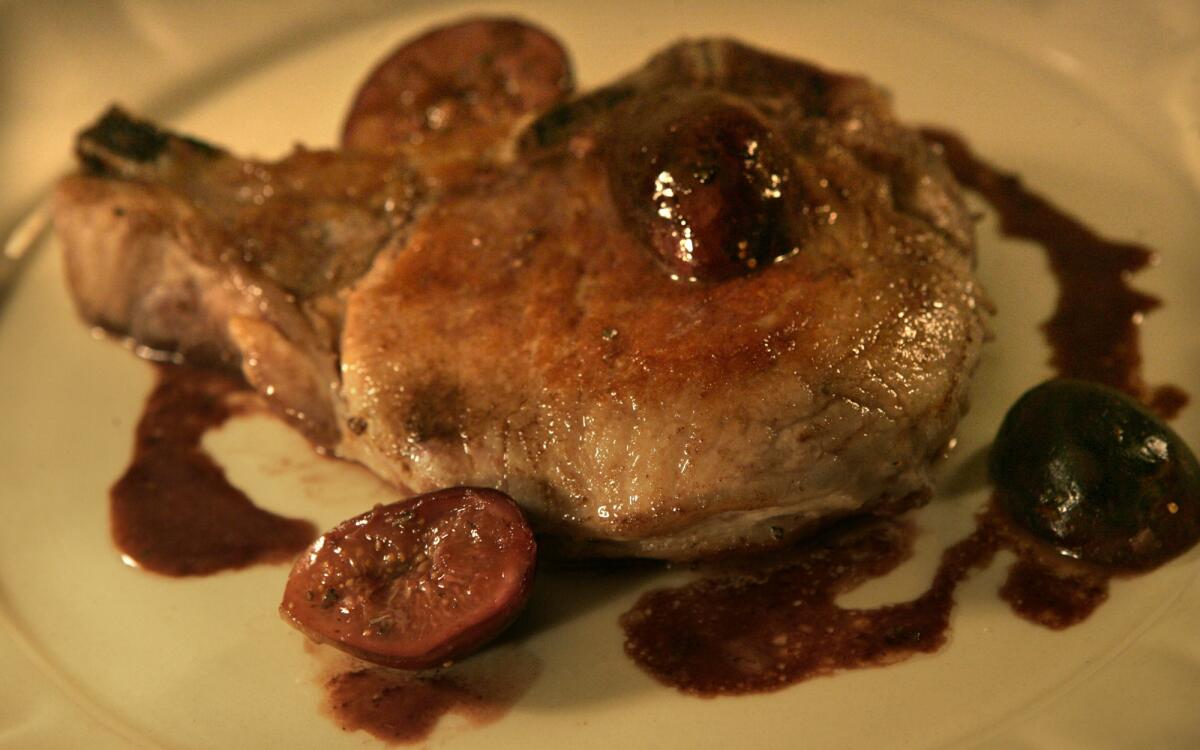 Pork chops with roasted figs