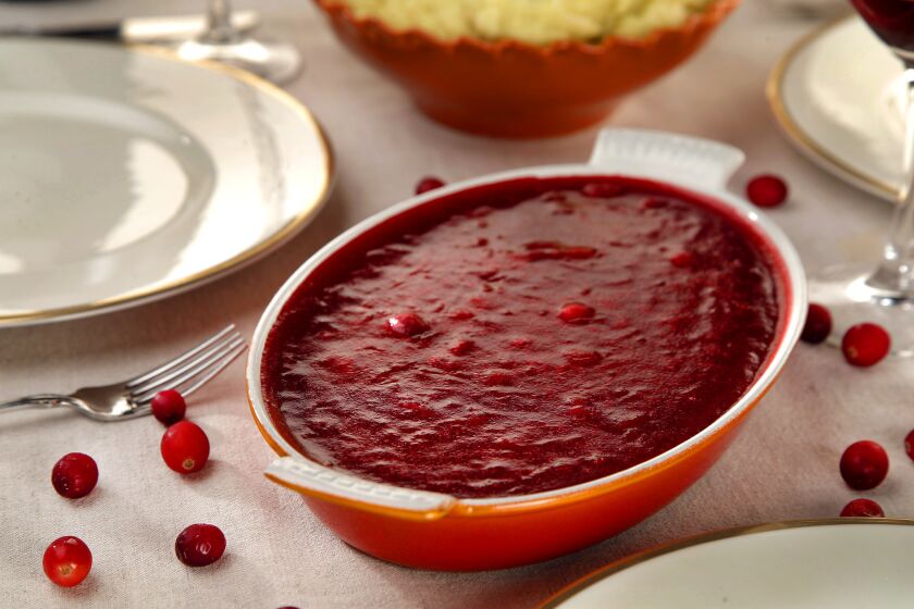 Thanksgiving jellied cranberry sauce