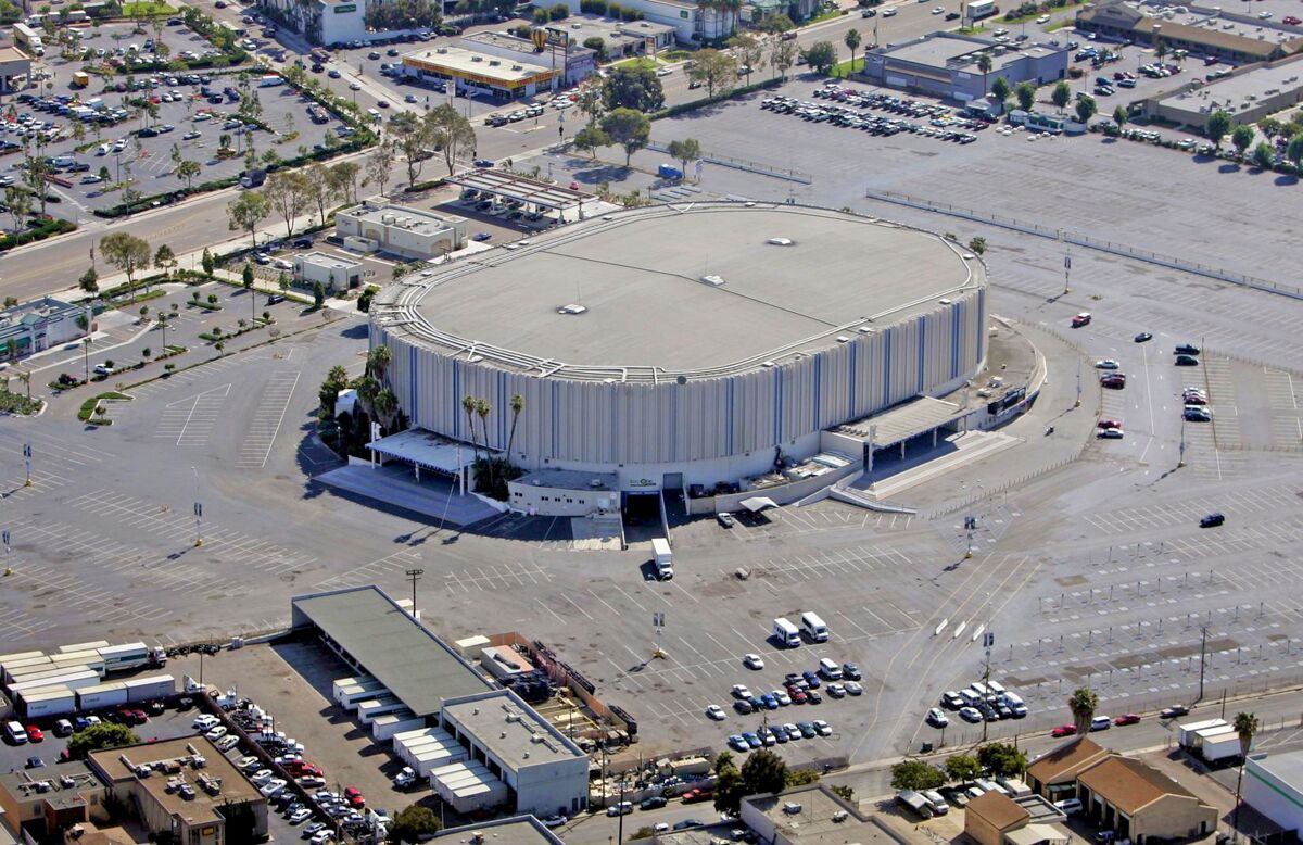 San Diego's sports arena site in Midway District is back on the market