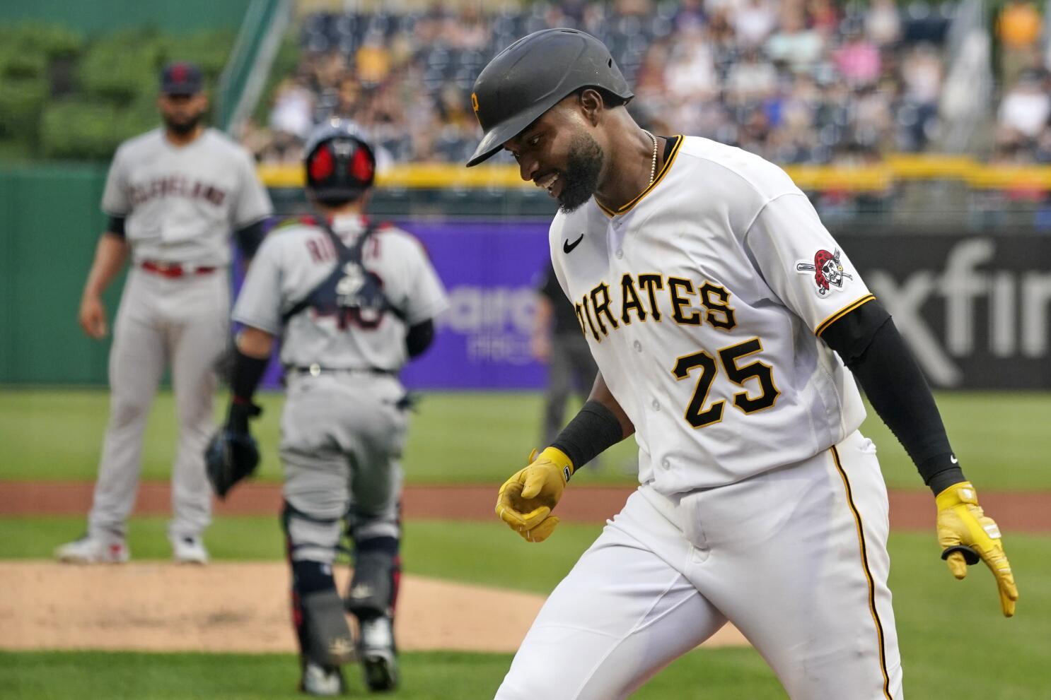 Pittsburgh Pirates: Ke'Bryan Hayes Example of Why Errors are Misleading