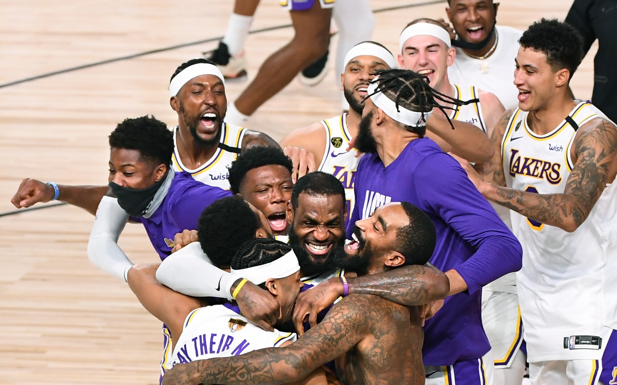 Photos from Lakers' NBA championship win over the Miami Heat - Los Angeles  Times