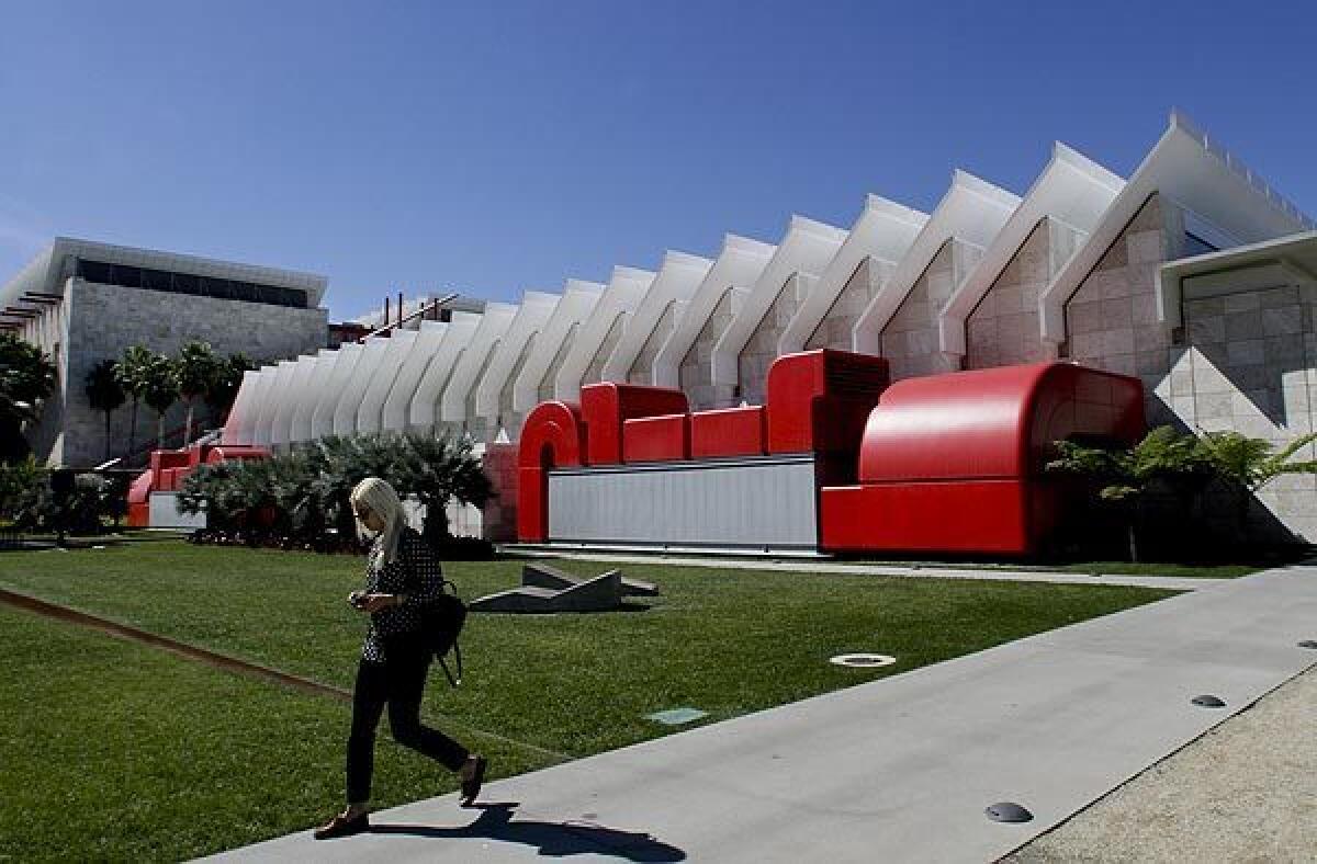  Renzo Piano's Resnick Pavilion at LACMA, with the taller BCAM building rising behind it. 