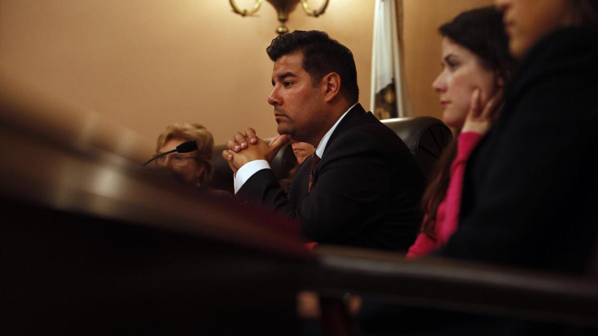 State Sen. Ricardo Lara (D-Bell Gardens)