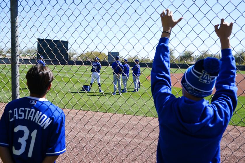 Dodgers add Mendoza, Mota, Karros, Willis & González to broadcast team -  True Blue LA