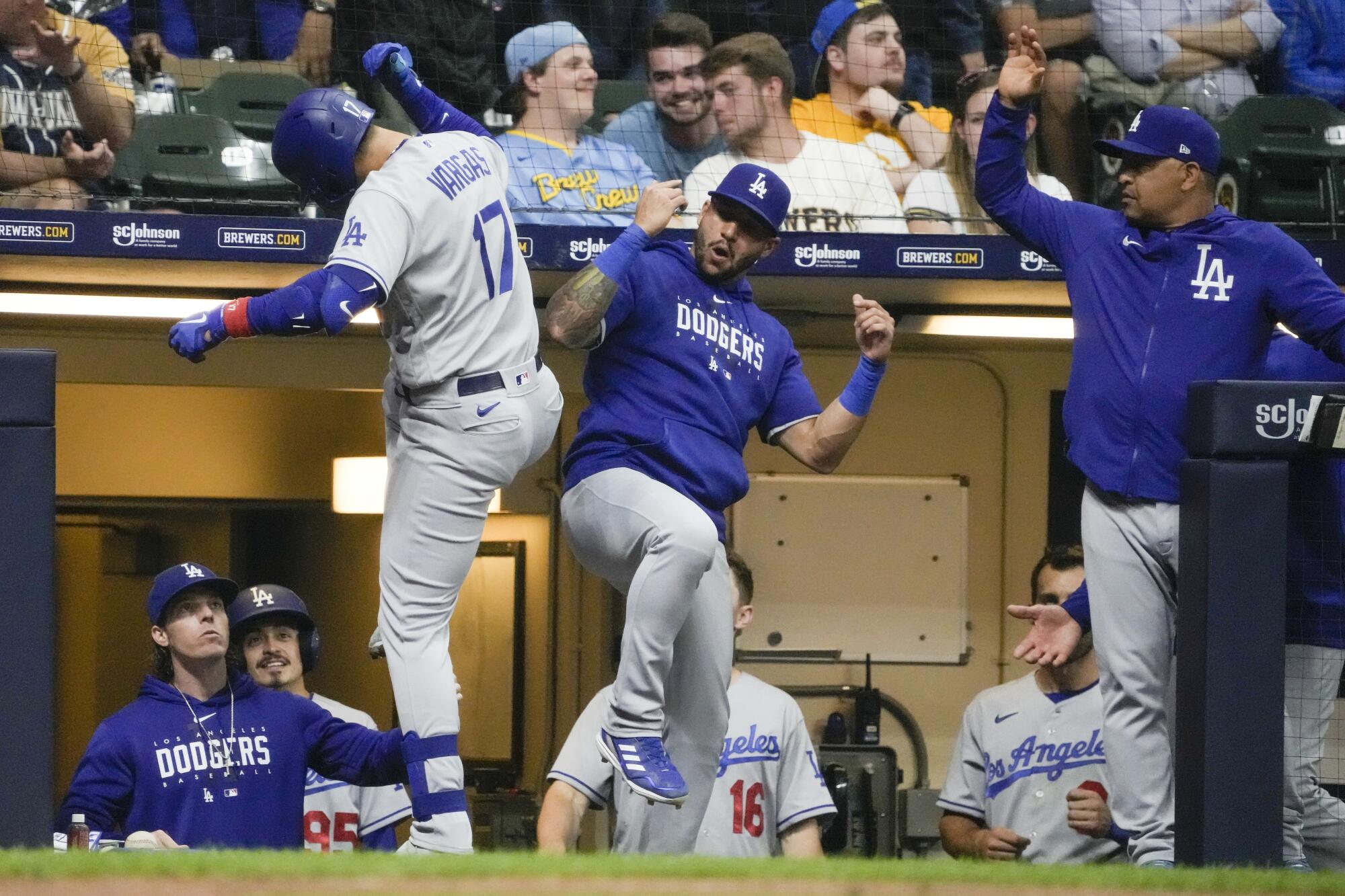 Recap: Dodgers get three homers, great relief work in 6-2 win over Brewers  - Los Angeles Times