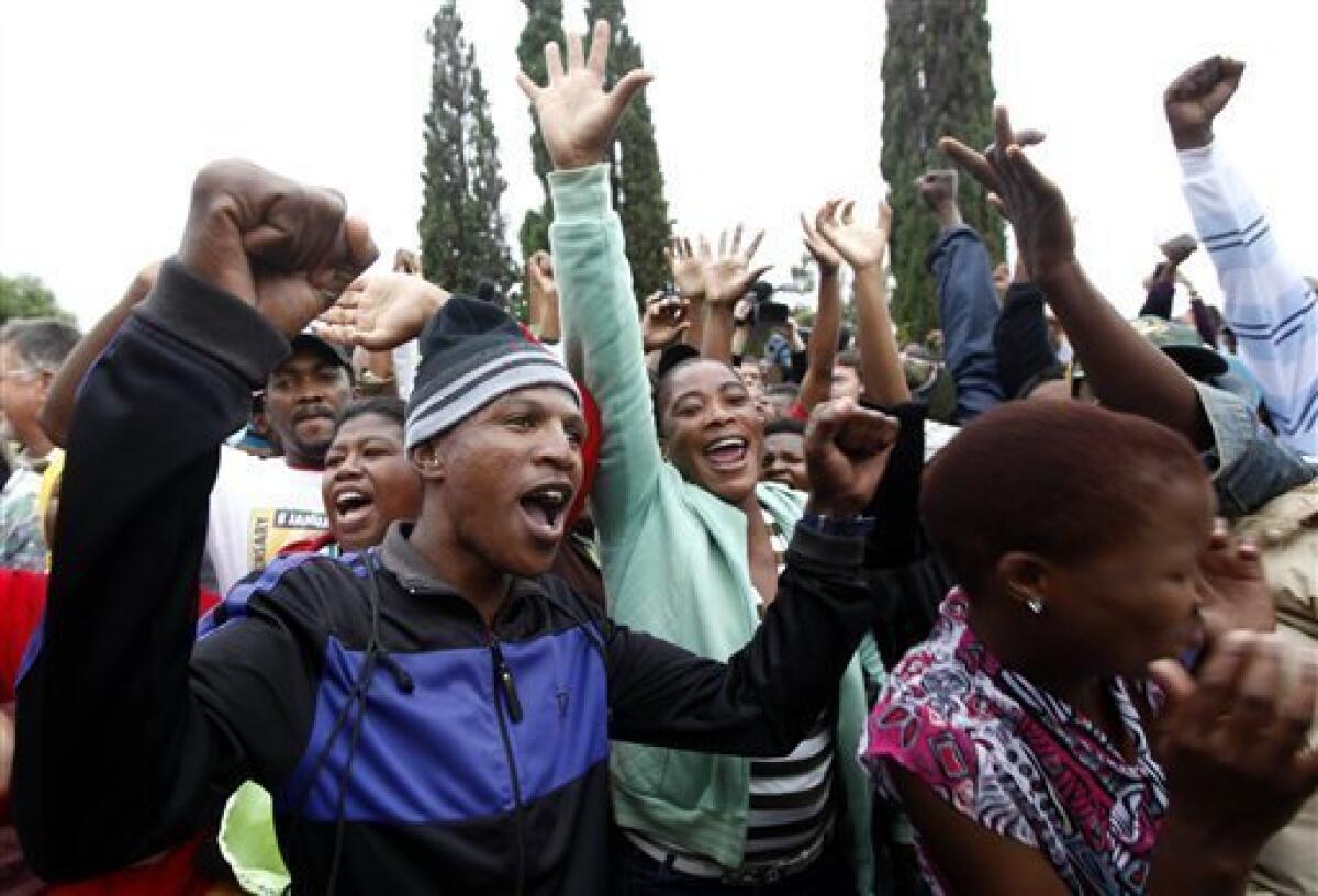 Followers of slain Afrikaner Weerstandsbeweging (AWB) leader