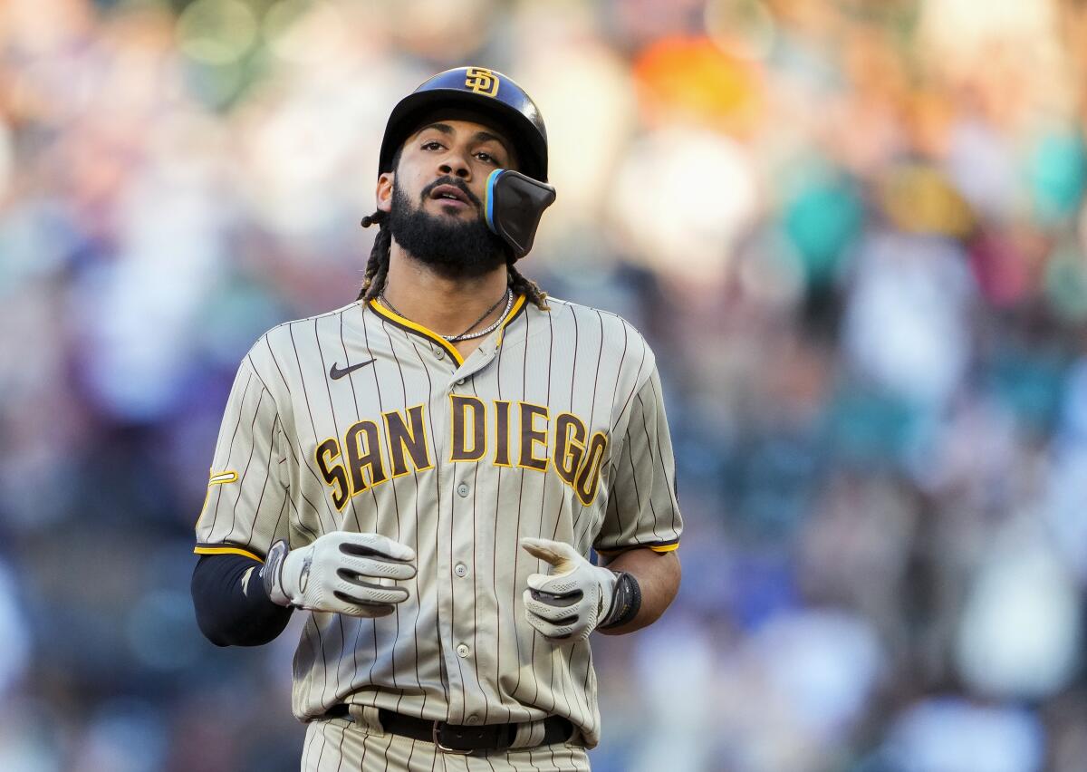 Padres Daily: Losing games, not ground; Fernando Tatis Jr. deals with  frustration; DH choices - The San Diego Union-Tribune