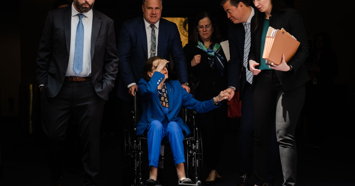 Dianne Feinstein, still recovering, is skipping a California visit during Senate break Dianne Feinstein, still recovering, is skipping a California visit during Senate break