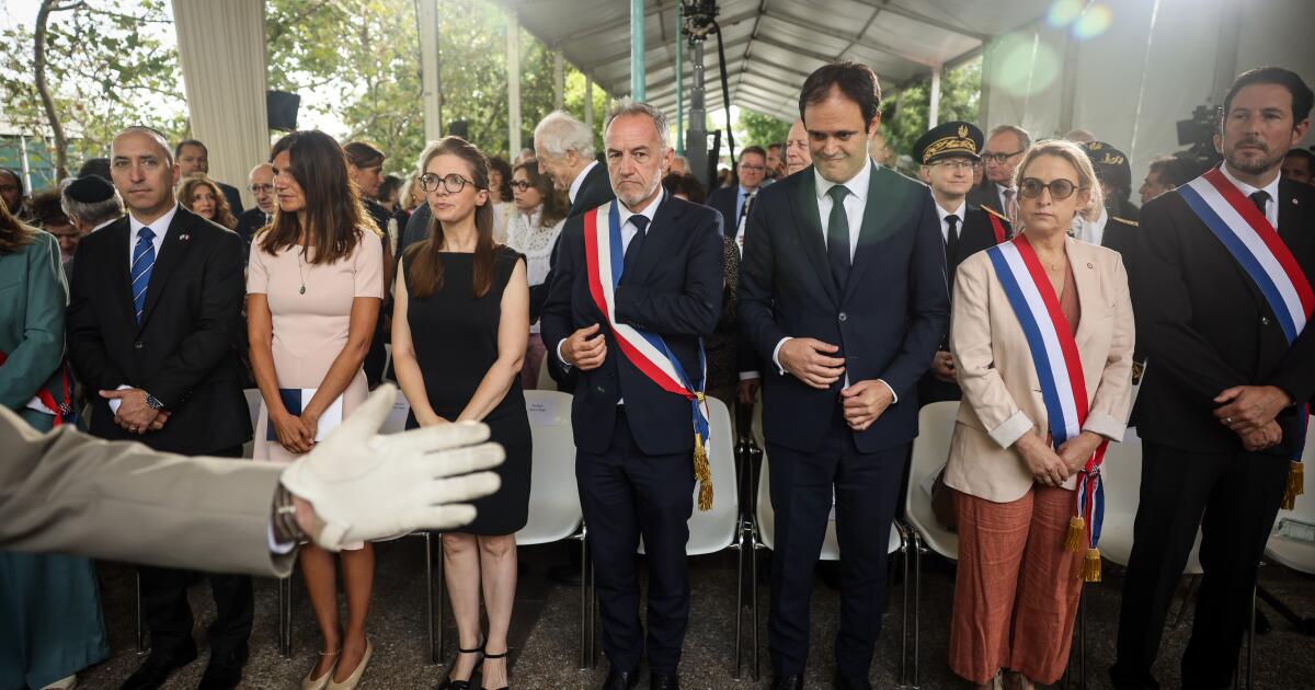 La France se souvient des Juifs de la Seconde Guerre mondiale après le vandalisme du symbole de Paris honorant les sauveurs