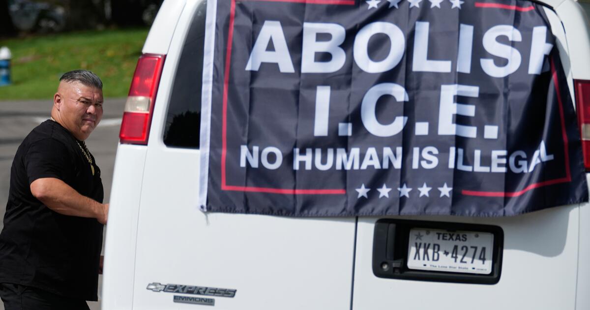 Juez detiene deportación de testigo clave en caso de muerte de mexicano por ICE en Houston