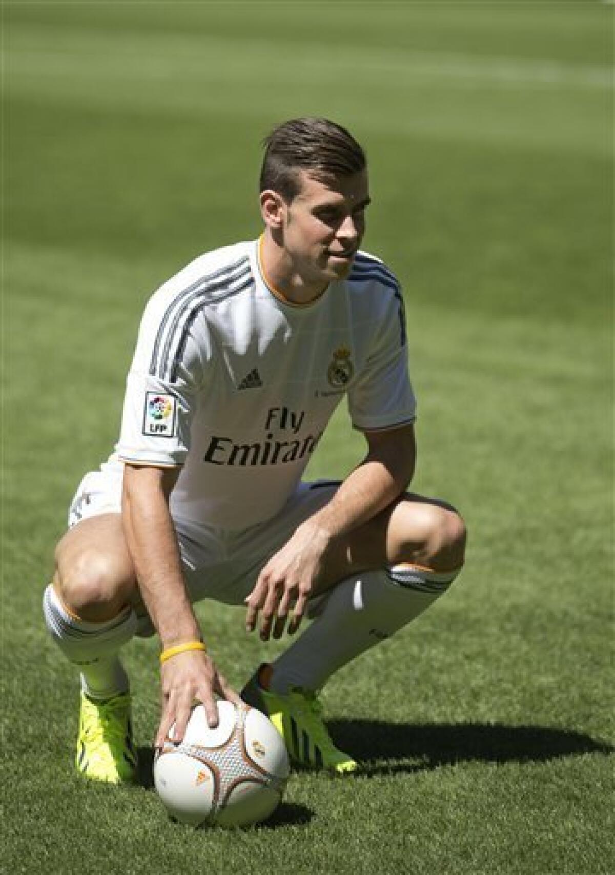 Gareth Bale shirts in Real Madrid official shop in Bernabeu