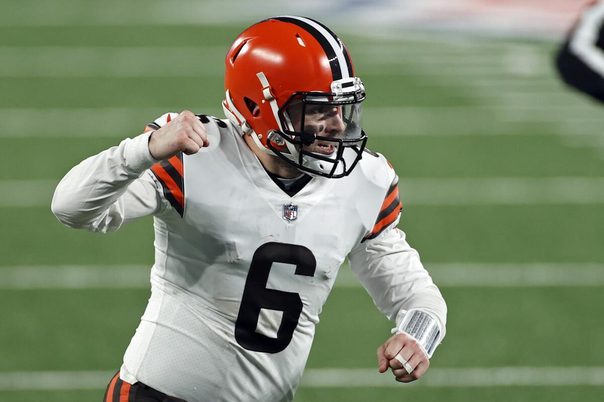 Cleveland Browns quarterback Baker Mayfield throws a touchdown pass against the New York Giants on Dec. 20.