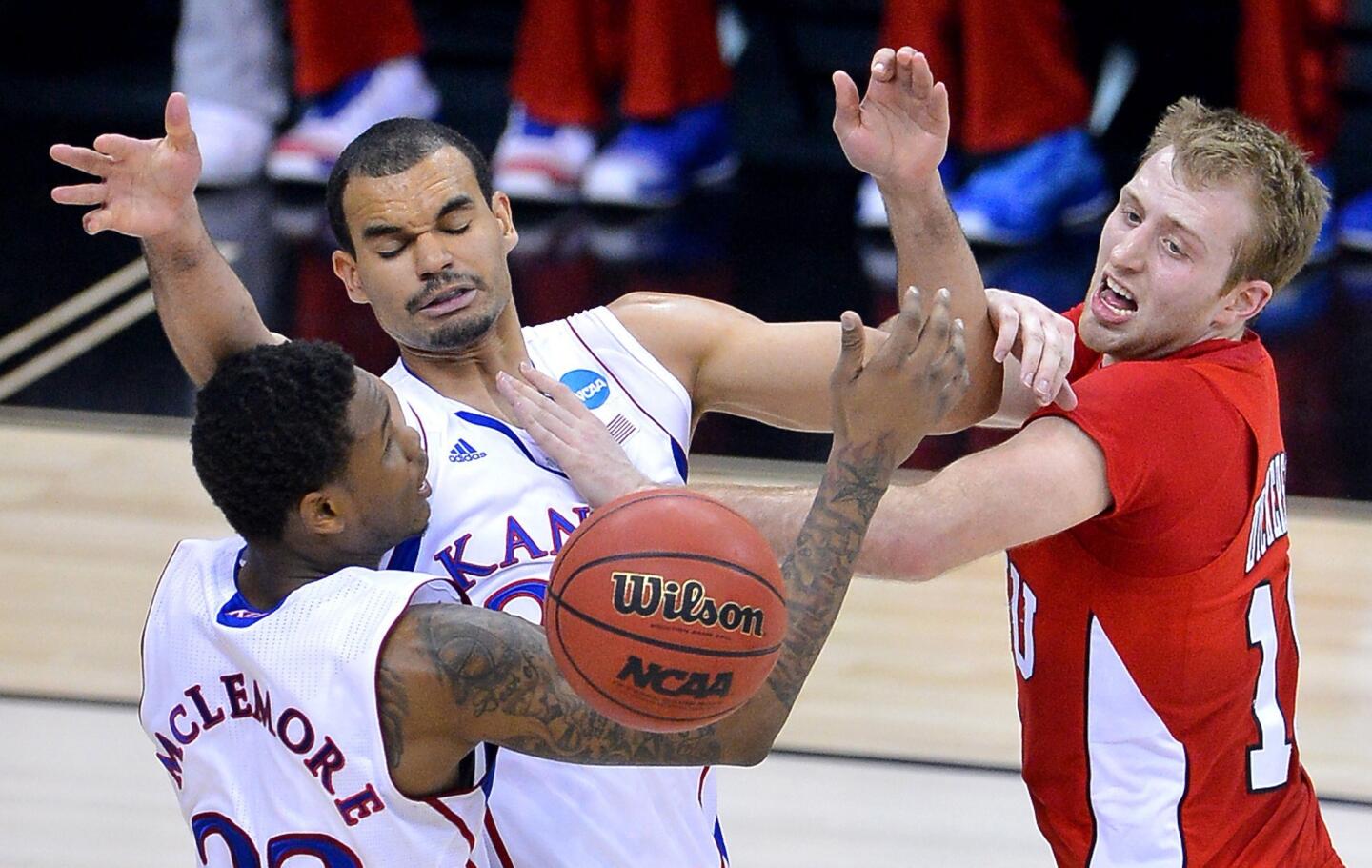 Kansas 64, Western Kentucky 57