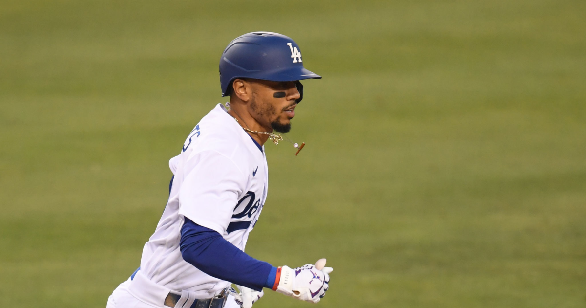 Mookie Betts, Dodgers agree to 12-year, $365 million contract extension -  Sports Illustrated