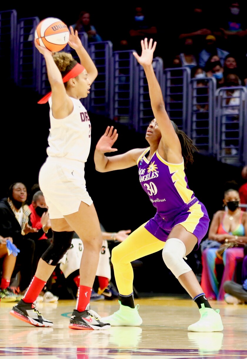 Sparks forward Nneka Ogwumike guards Atlanta forward Tiana Hawkins.
