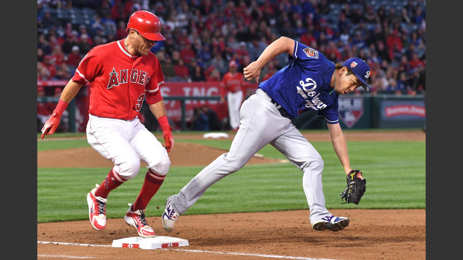 Angels second baseman Kinsler put on 10-day DL - Los Angeles Times