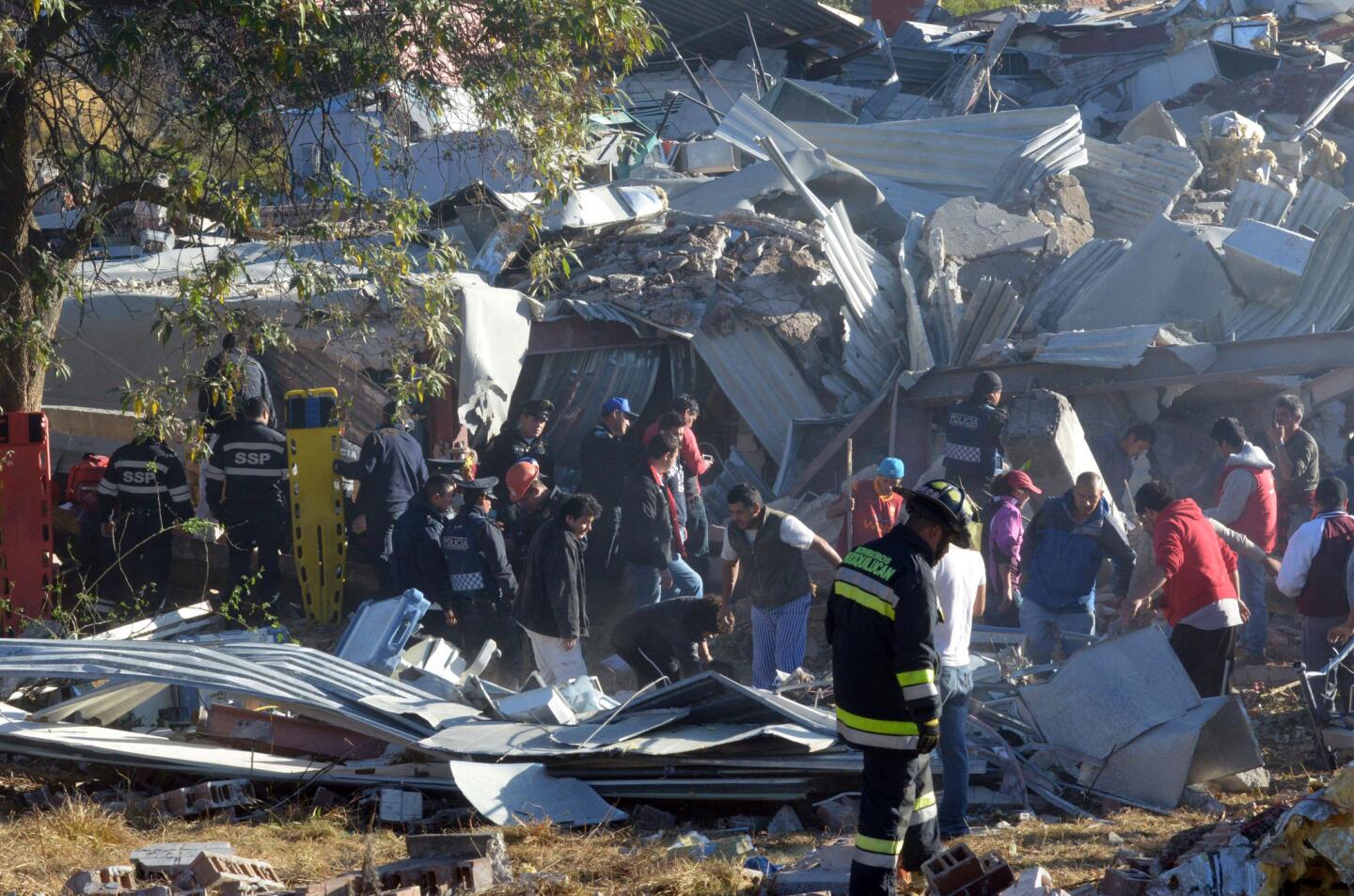 Gas explosion at hospital in Mexico