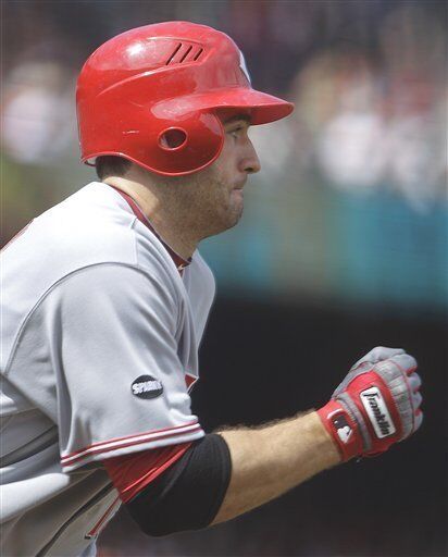 Reds' Jay Bruce, Joey Votto working on bunting this spring