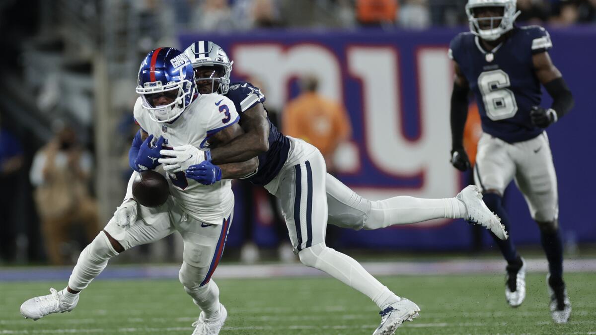 New York Giants' top WR Sterling Shepard tears ACL in loss to