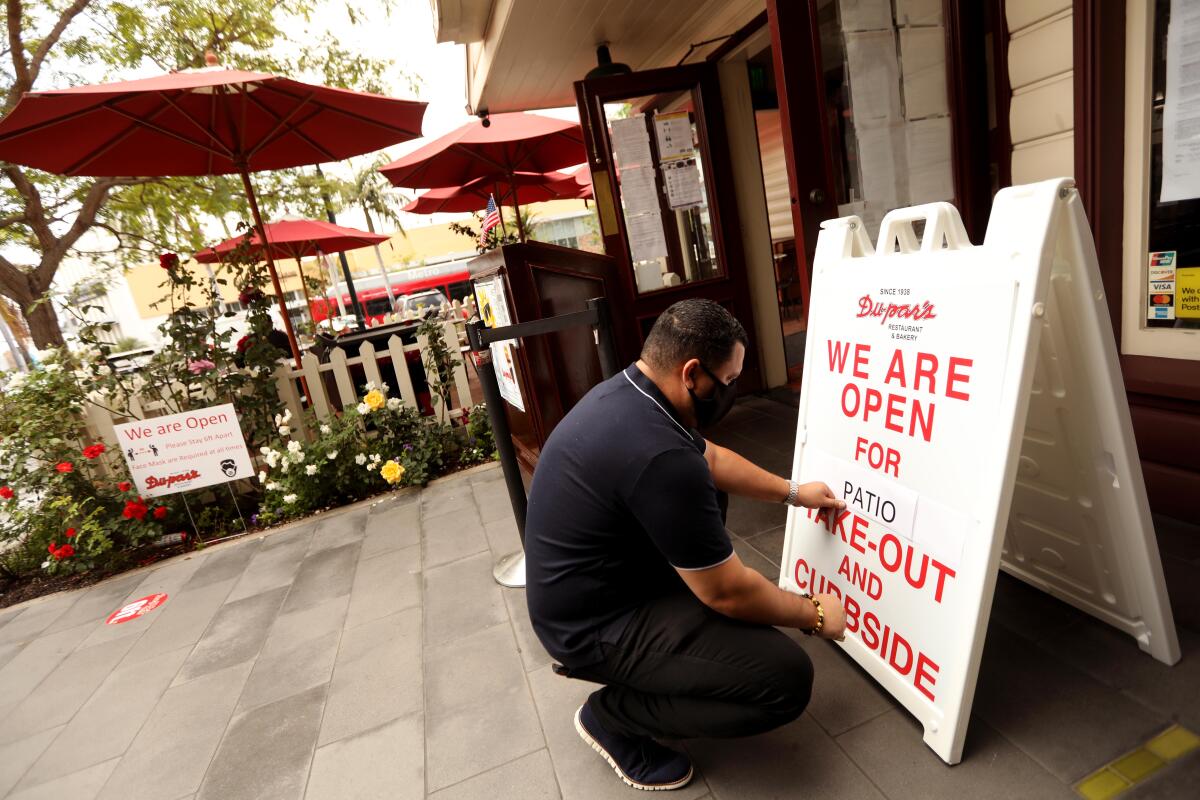 Las Vegas reopening: Bars shut down again to thwart coronavirus spike