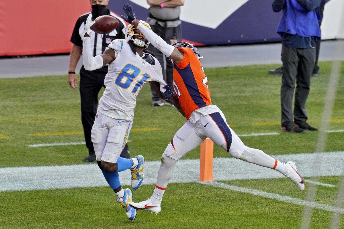 Chargers wide receiver Mike Williams pulls in a touchdown pass.