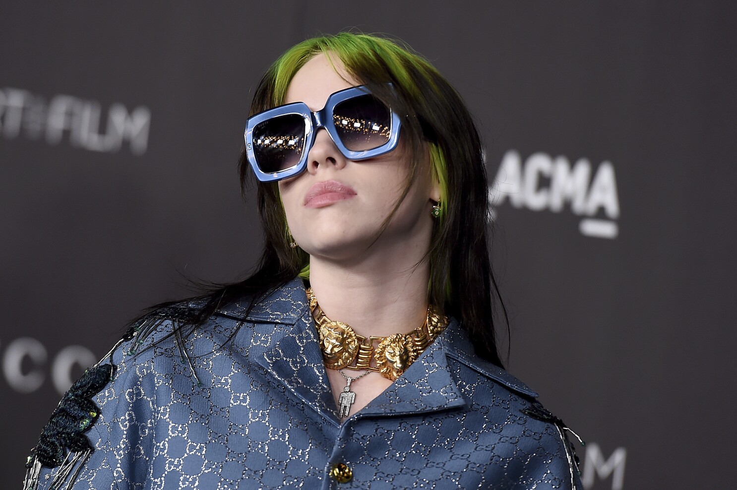 No Time To Die Enlists Billie Eilish To Record New James Bond Theme Song Los Angeles Times - i got no time roblox id song