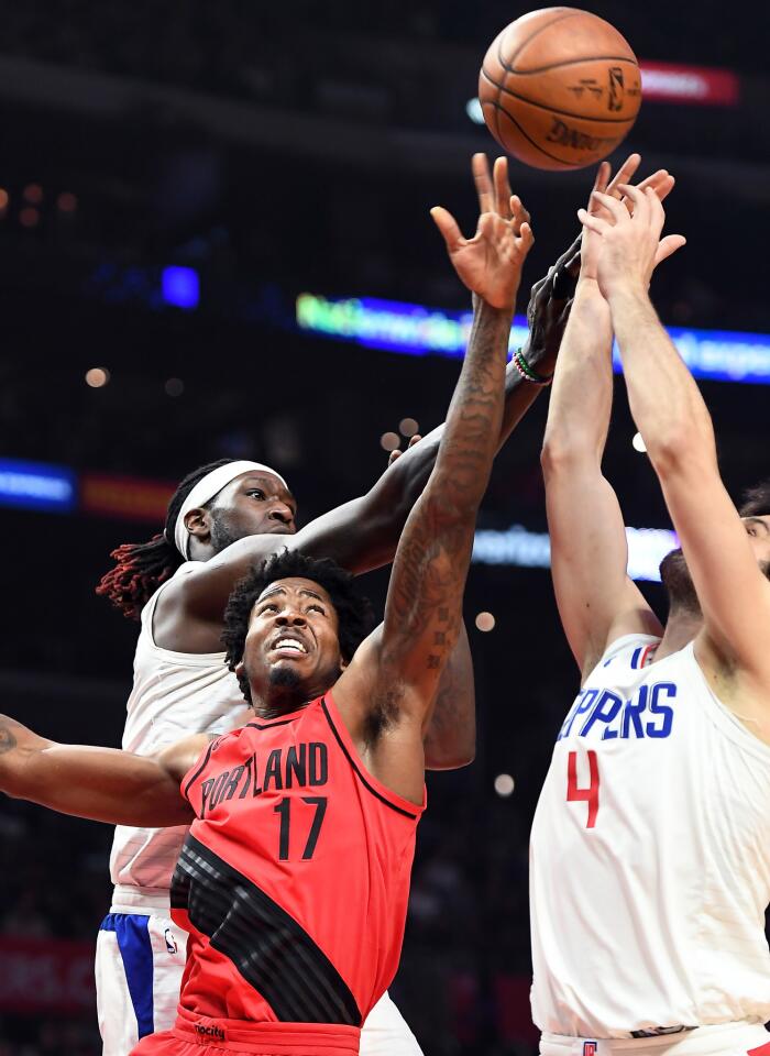 Montrezi Harrell, Milos Teodosic, Ed Davis